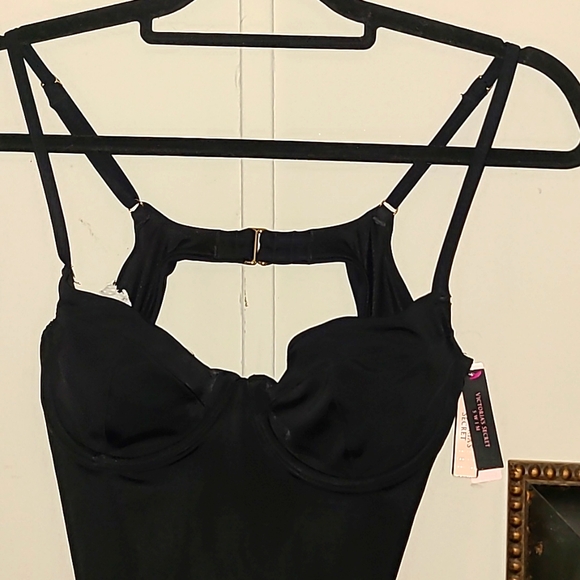Victoria's Secrets Black One Pc. Bathing Suit womens sz Medium NWT!! - Picture 4 of 15